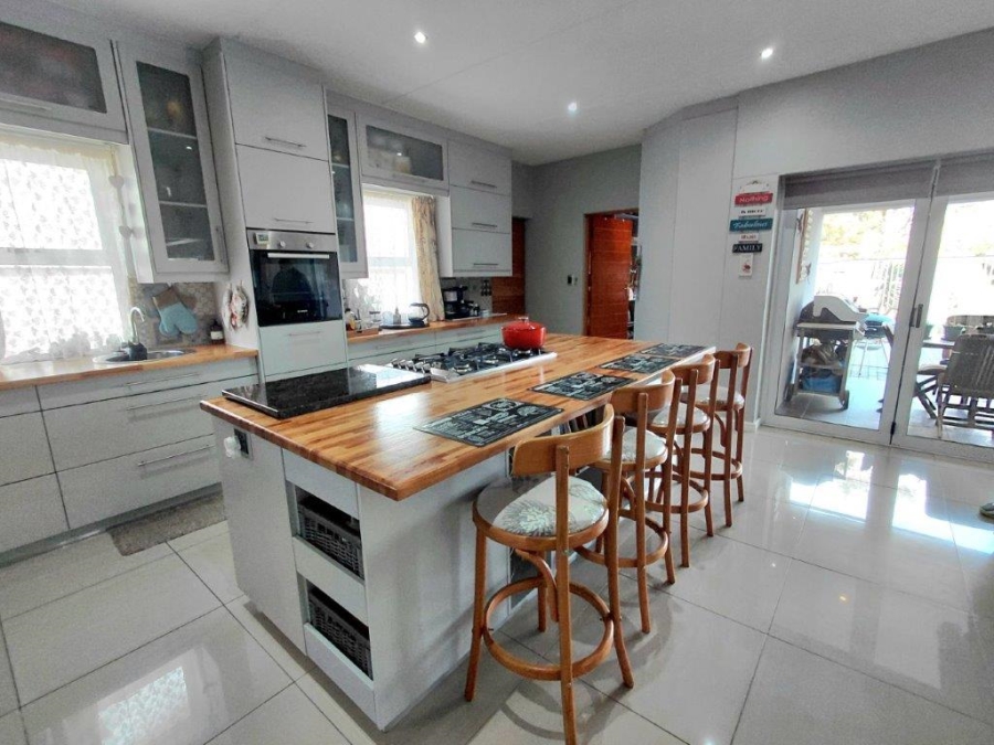 4 Bedroom Property for Sale in Fairview Golf Estate Western Cape